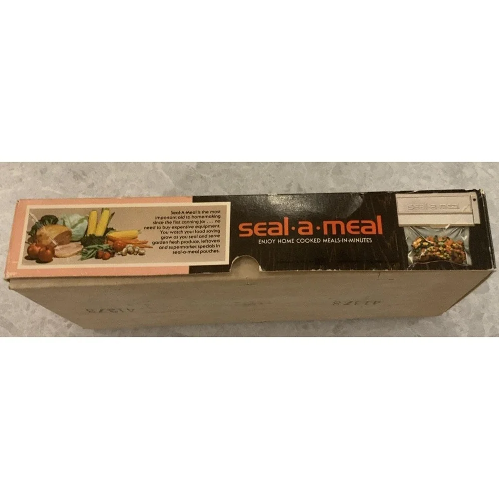 Vintage Daisy Kmart Seal A Meal SAM-1 Model5000 1970s Works Funnel Recipe Book